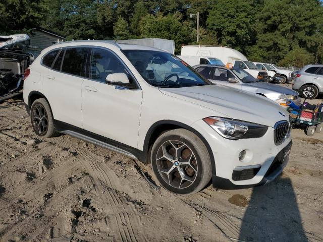 VIN WBXHT3C35J5L30886 2018 BMW X1 no.4