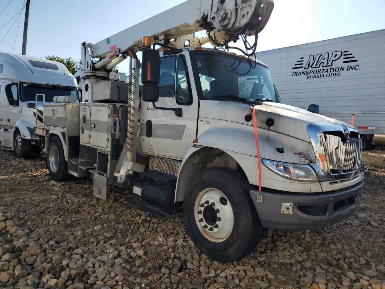 Lot #2825983772 2011 INTERNATIONAL 4000 4400