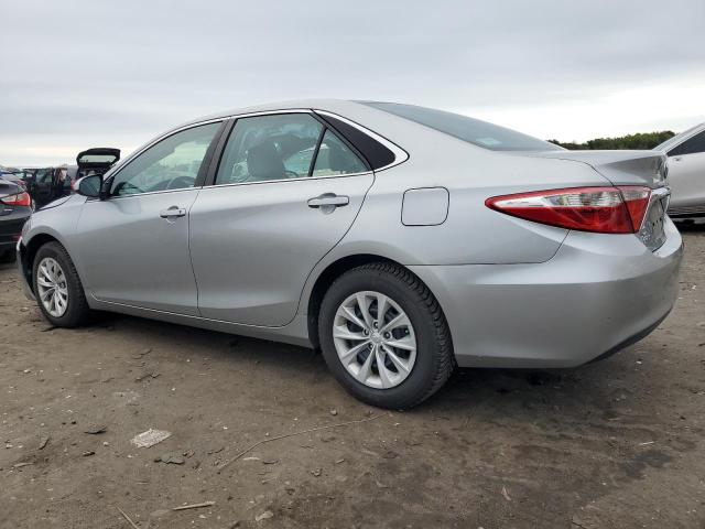 VIN 4T4BF1FK7FR489652 2015 Toyota Camry, LE no.2