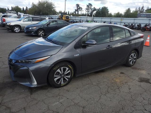 VIN JTDKARFP9J3071745 2018 Toyota Prius no.1