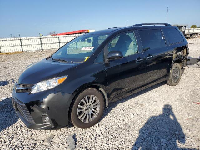 2018 TOYOTA SIENNA XLE #3024287807