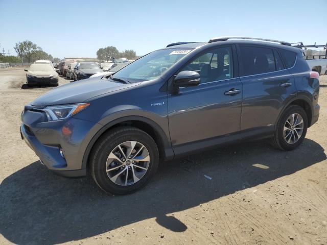 VIN JTMRJREV8HD141674 2017 Toyota RAV4, LE no.1