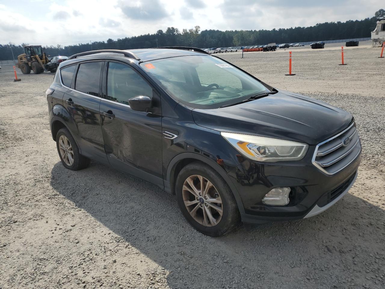 Lot #2921423375 2017 FORD ESCAPE SE