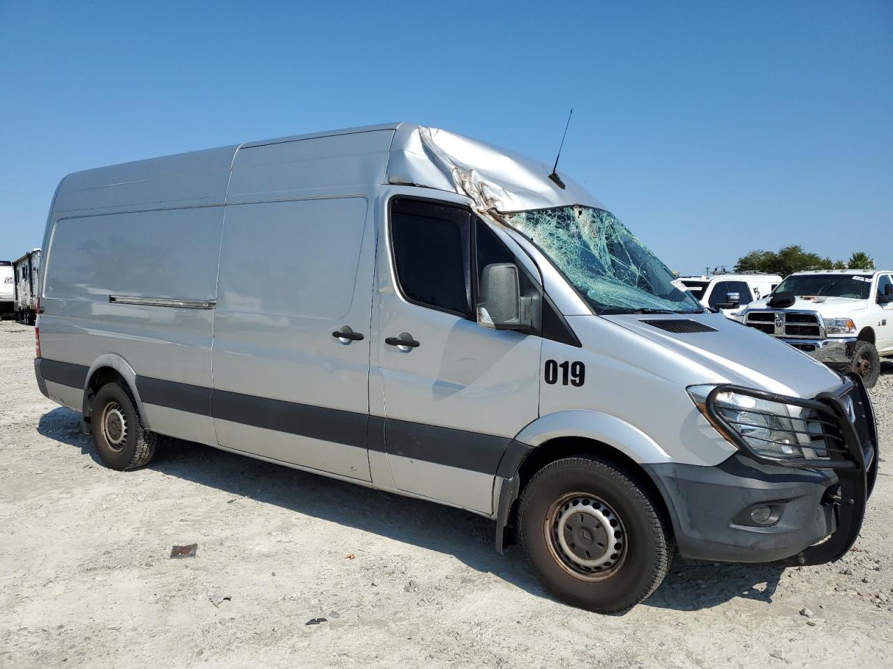 Lot #2955341563 2017 MERCEDES-BENZ SPRINTER 2