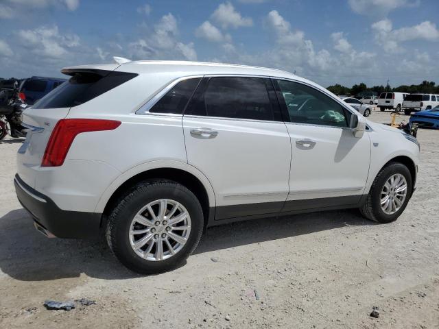 VIN 1GYKNARS1KZ101013 2019 Cadillac XT5 no.3