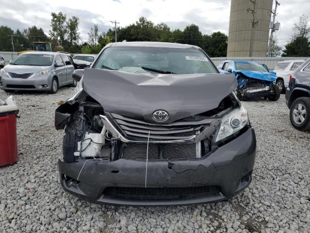 VIN 5TDKZ3DC7HS877923 2017 Toyota Sienna, LE no.5