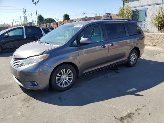 2015 TOYOTA SIENNA XLE 5TDYK3DC5FS649513  71121994