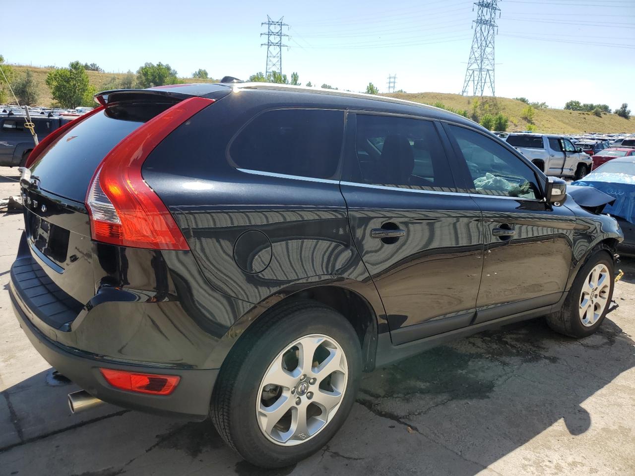 Lot #2969815275 2013 VOLVO XC60 3.2