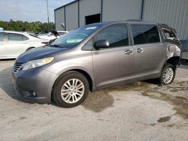 2016 TOYOTA SIENNA XLE - 5TDYK3DC6GS697829