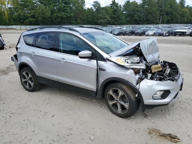 VIN 1FMCU9G95HUB93823 2017 Ford Escape, SE no.4