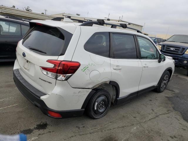 VIN JF2SKAEC0KH542555 2019 SUBARU FORESTER no.3