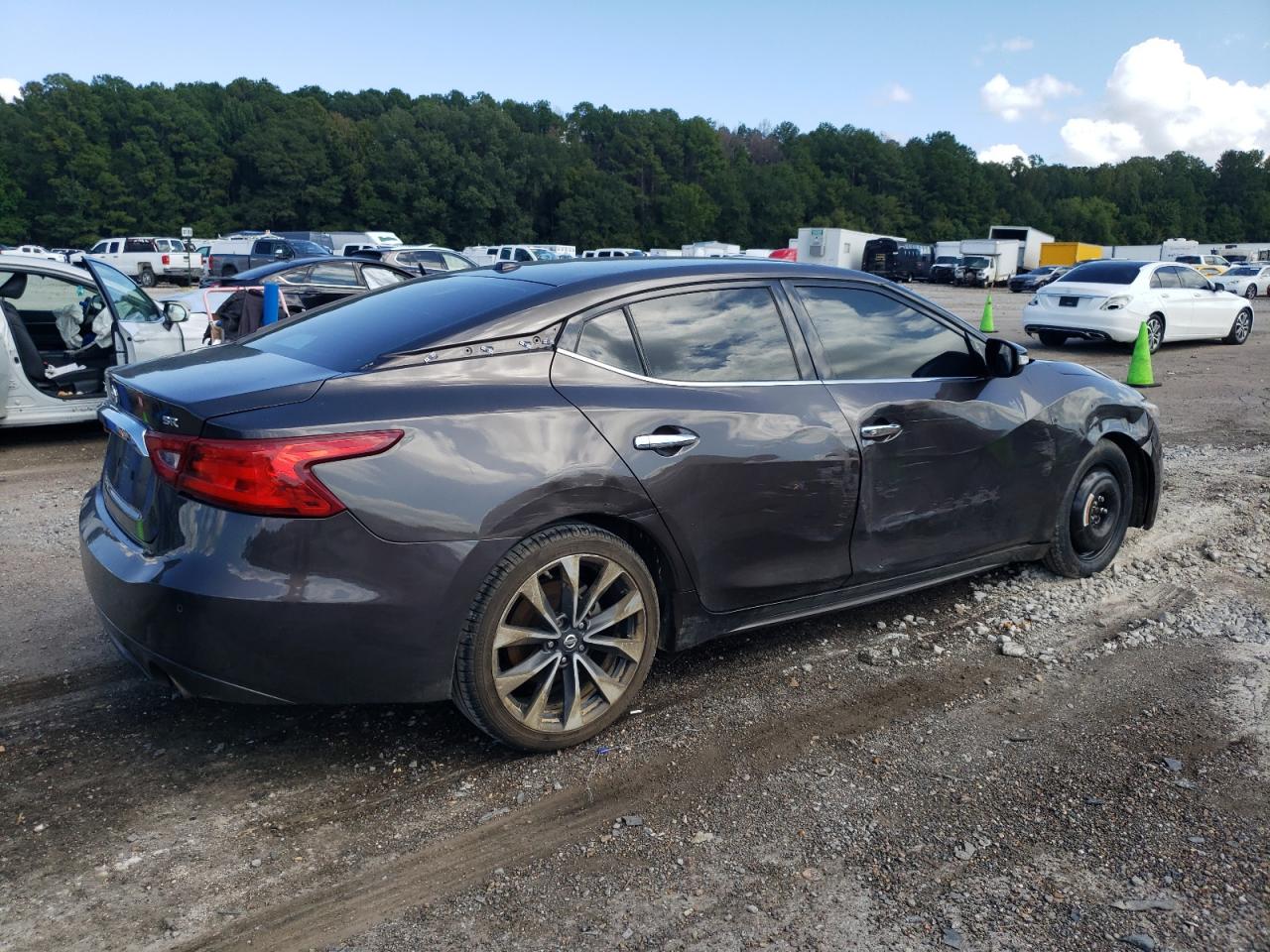 Lot #2945520221 2016 NISSAN MAXIMA 3.5