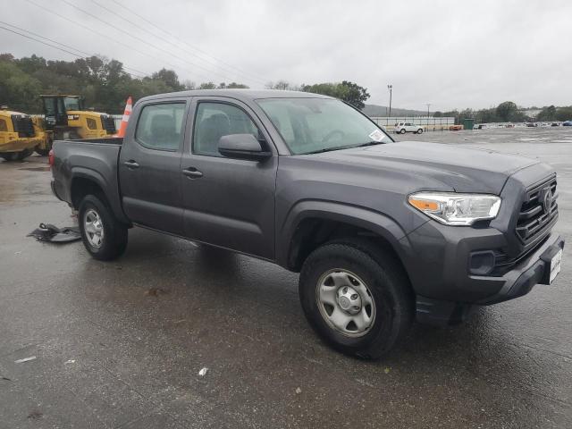 VIN 5TFAX5GN7JX111099 2018 Toyota Tacoma, Double Cab no.4