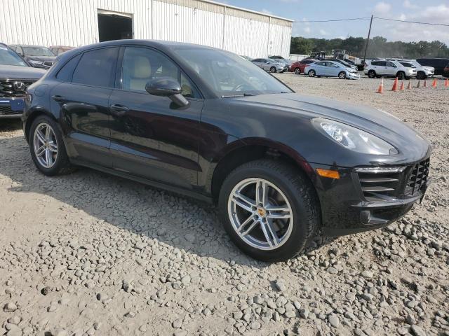 VIN WP1AA2A58HLB04333 2017 PORSCHE MACAN no.4