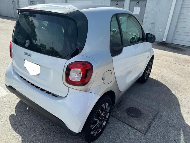 VIN WMEFJ5DA9GK123545 2016 SMART FORTWO no.4