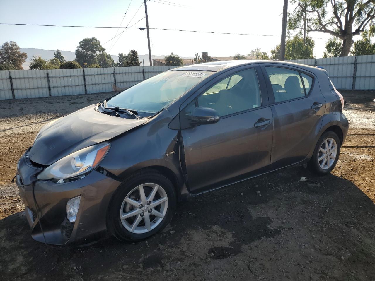 Toyota Prius C 2016 NHP10L