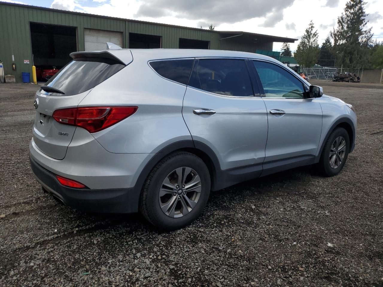 Lot #2845354057 2015 HYUNDAI SANTA FE S