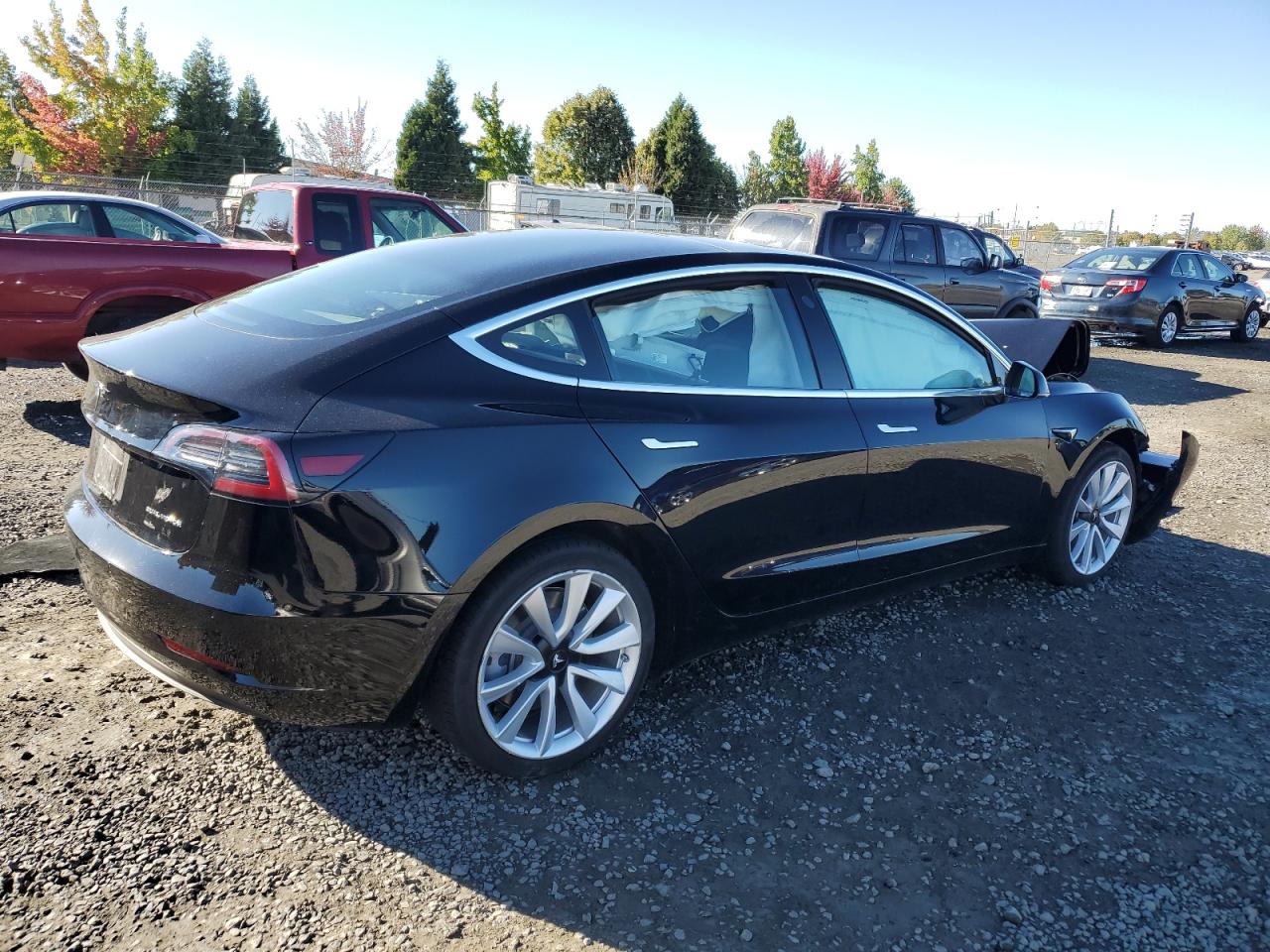 Lot #2960346746 2018 TESLA MODEL 3