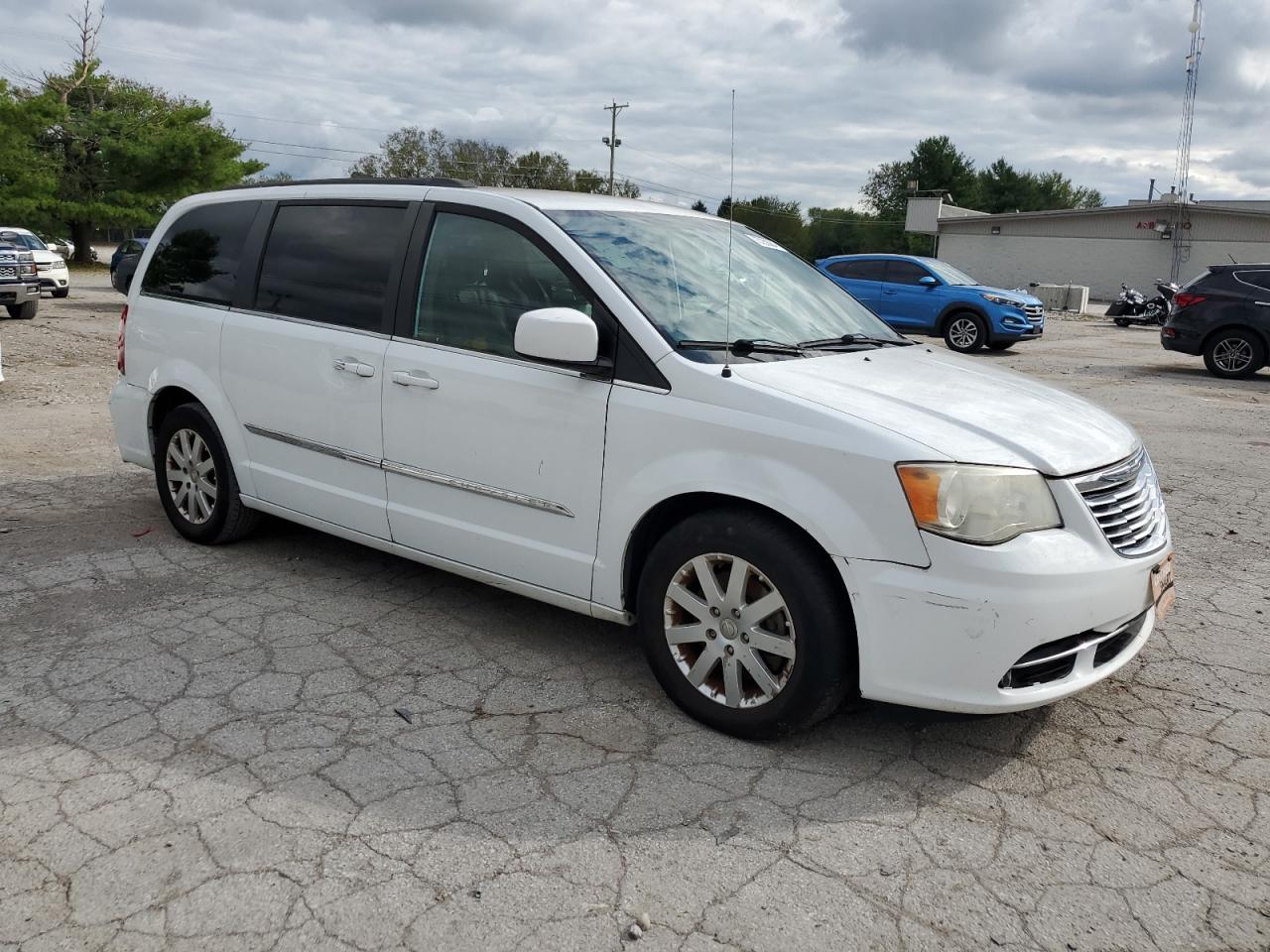 Lot #2907018159 2014 CHRYSLER TOWN & COU