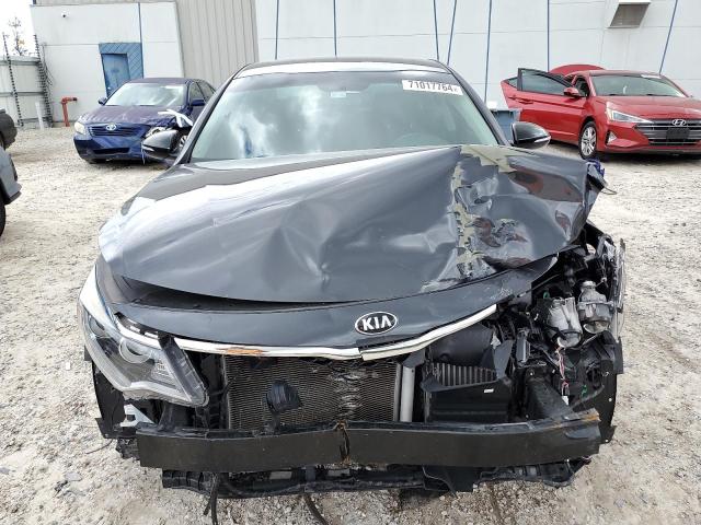 VIN 5XXGT4L16HG176692 2017 KIA Optima, LX no.5