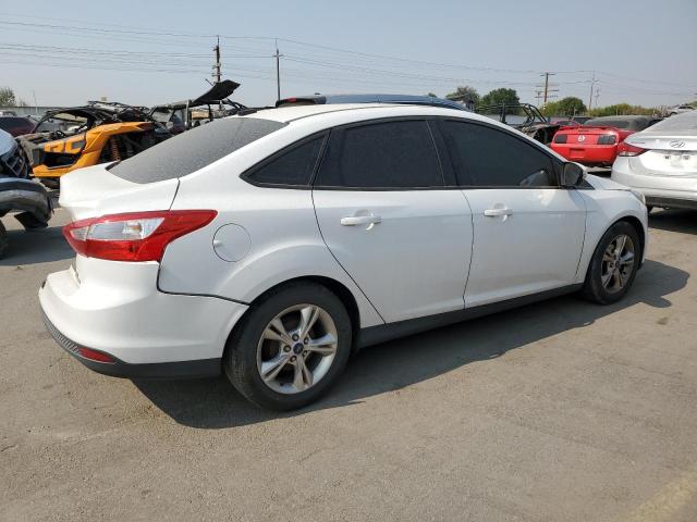 VIN 1FADP3F27EL311511 2014 Ford Focus, SE no.3