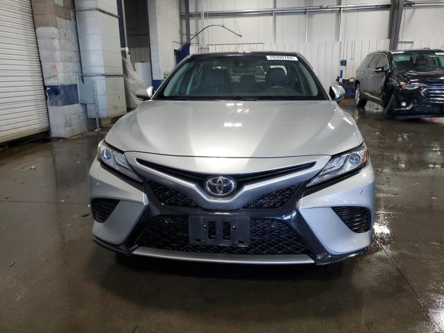 VIN 4T1B61HK9JU010602 2018 Toyota Camry, Xse no.5