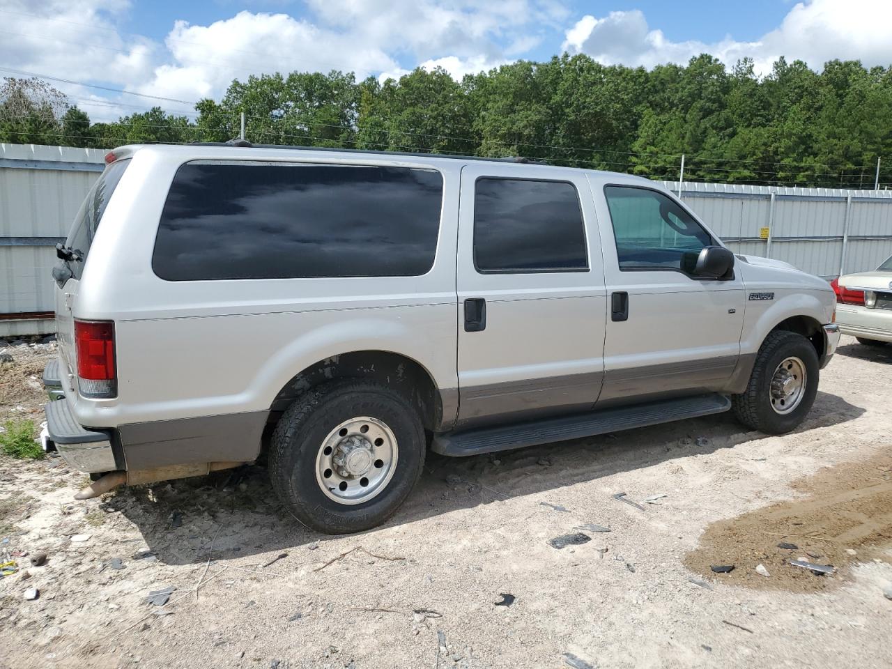 FORD EXCURSION 2004 silver  gas 1FMNU40L74EA91459 photo #4