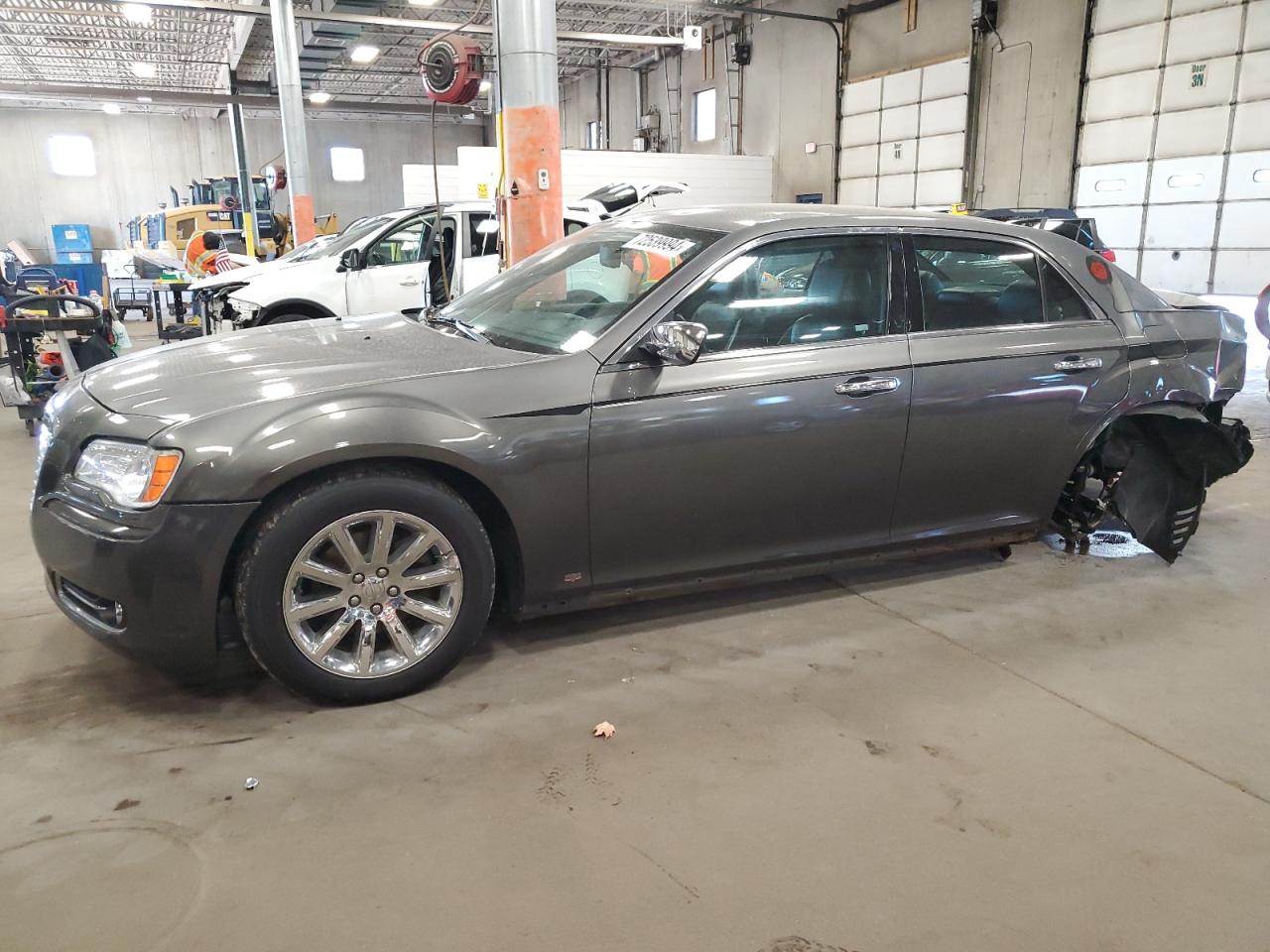  Salvage Chrysler 300