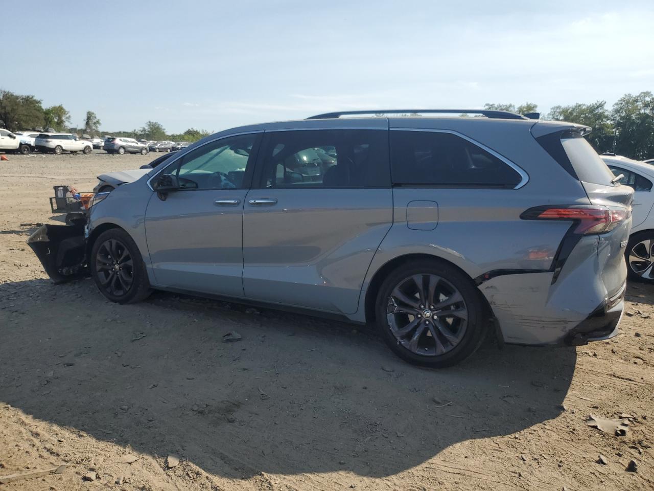 Lot #2994444688 2023 TOYOTA SIENNA XSE