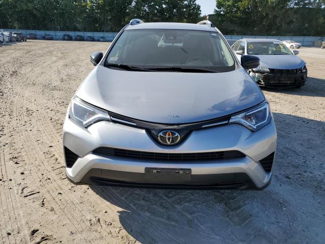 2018 TOYOTA RAV4 LE JTMBFREV5JD243586  70959594