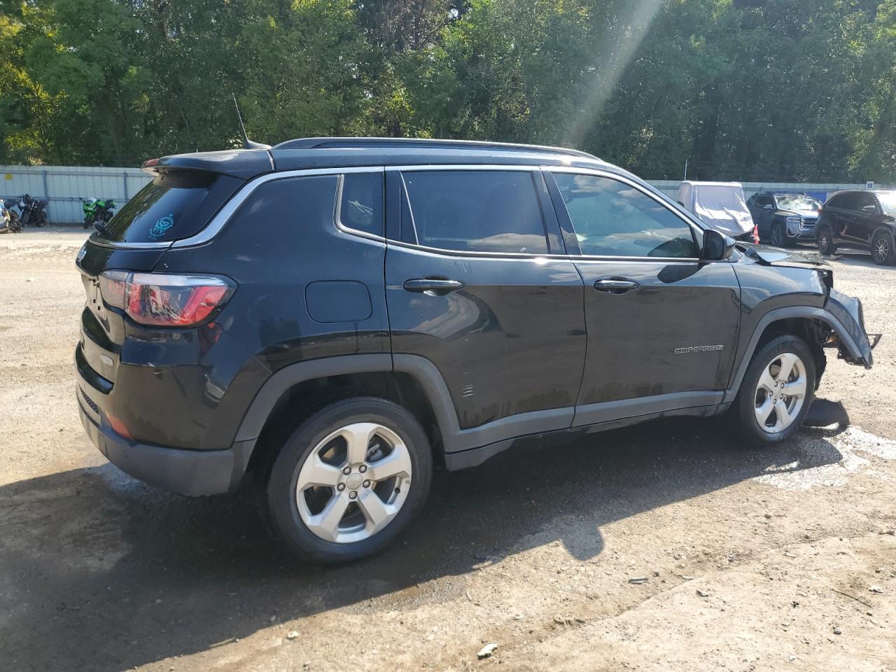 Lot #2911677849 2019 JEEP COMPASS LA