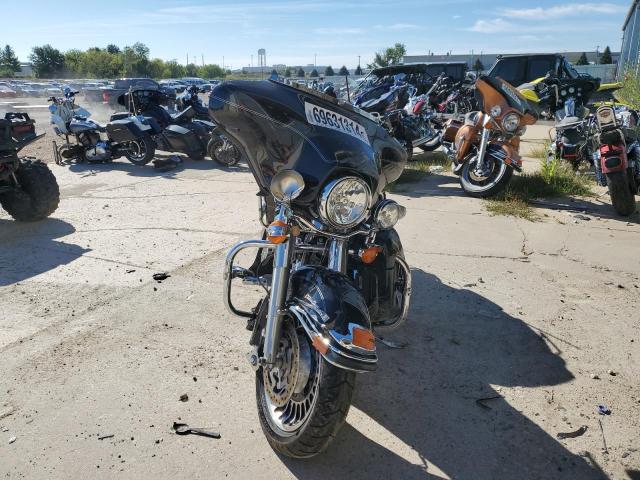 2010 HARLEY-DAVIDSON FLHTCU - 1HD1FC415AB643858