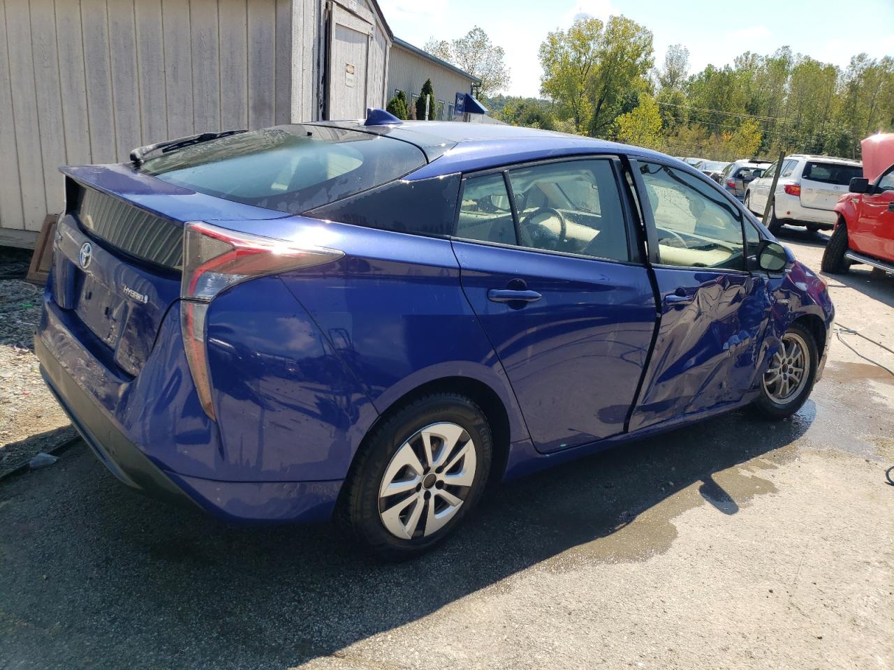 Lot #2960181093 2017 TOYOTA PRIUS