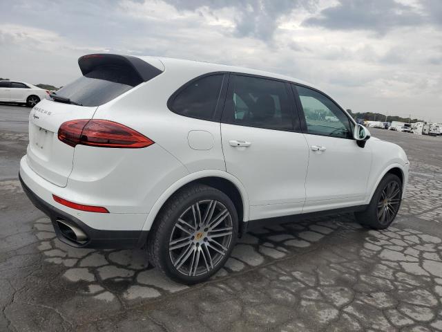 VIN WP1AA2A22HKA85130 2017 PORSCHE CAYENNE no.3