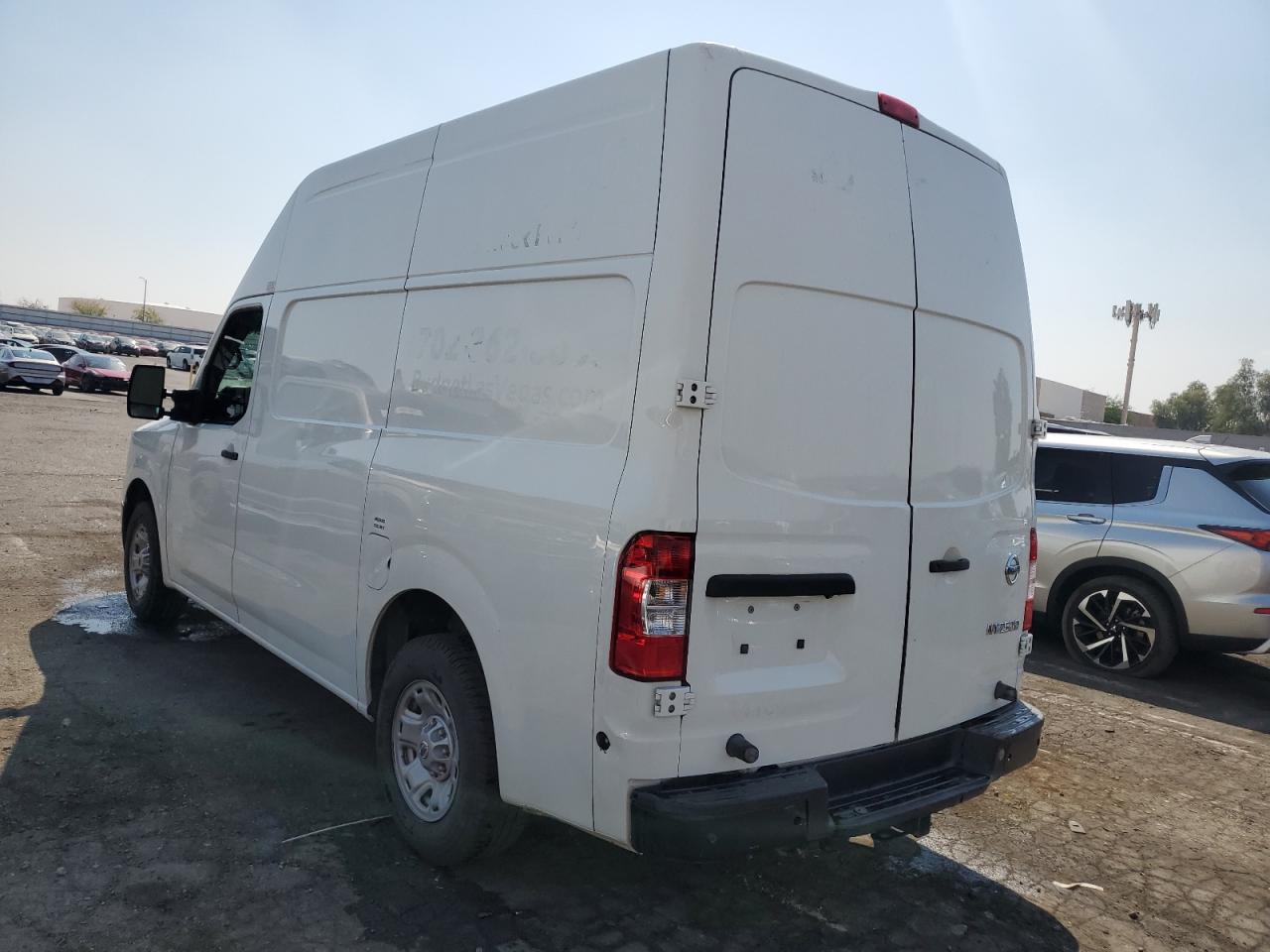 Lot #2945186678 2018 NISSAN NV 2500 S