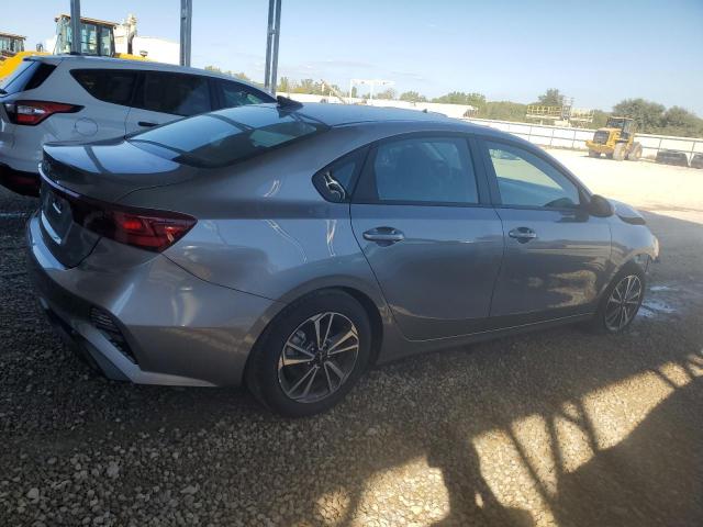 VIN 3KPF24AD7RE795131 2024 KIA Forte, LX no.3