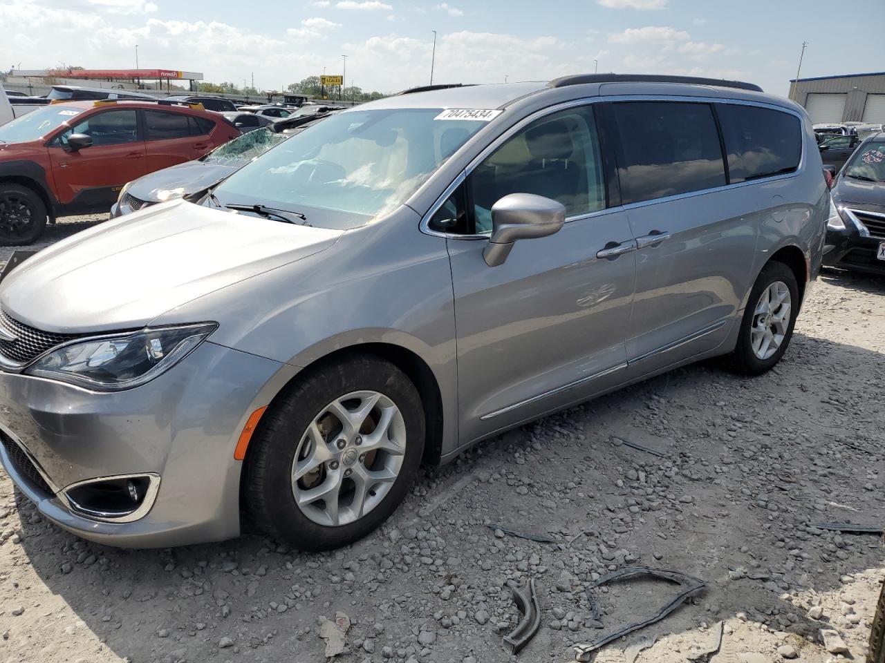 Chrysler Pacifica 2017 RU