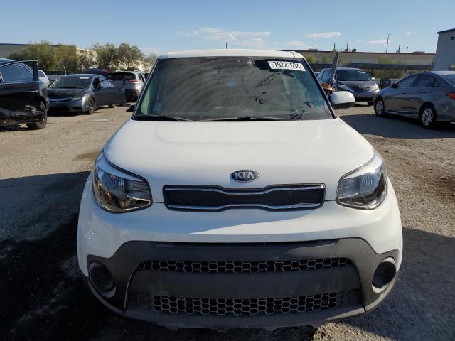 VIN KNDJN2A28J7534373 2018 KIA Soul no.5