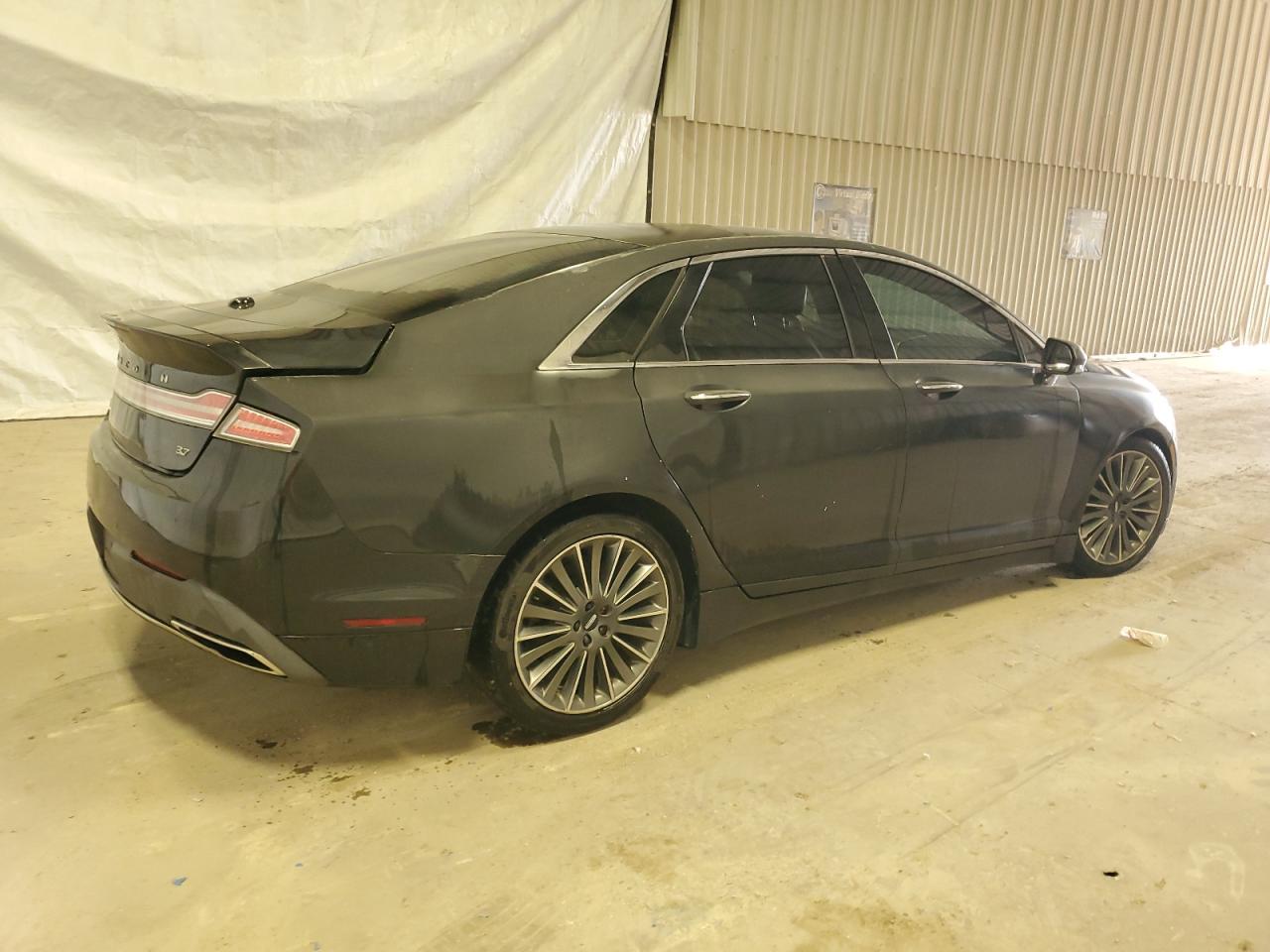 Lot #2957090438 2015 LINCOLN MKZ