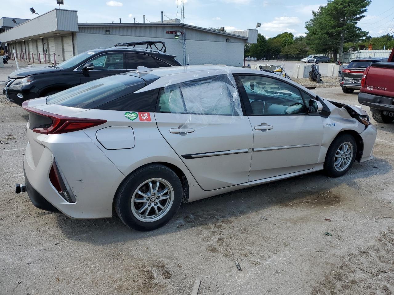 Lot #2843389621 2017 TOYOTA PRIUS PRIM