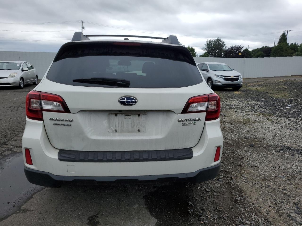 Lot #2974686293 2015 SUBARU OUTBACK 2.