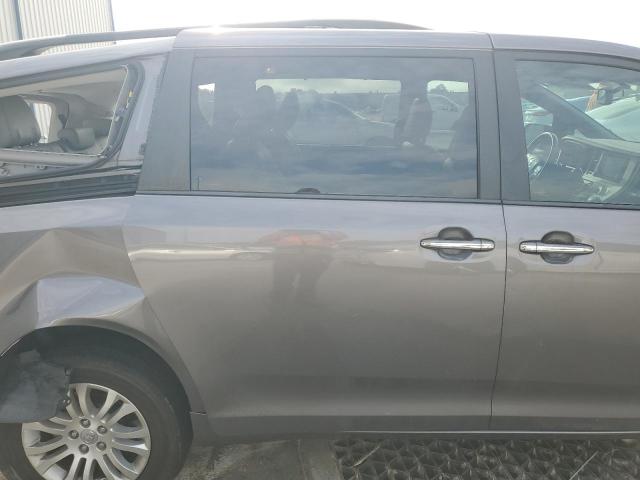 2016 TOYOTA SIENNA XLE - 5TDYK3DC6GS697829