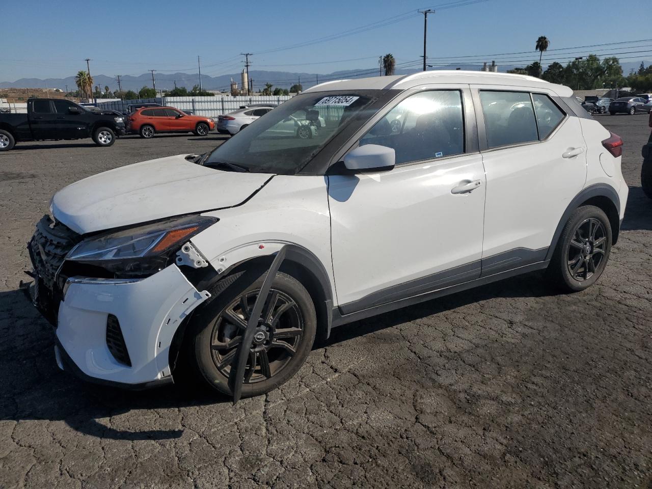 Lot #2974686249 2023 NISSAN KICKS SV