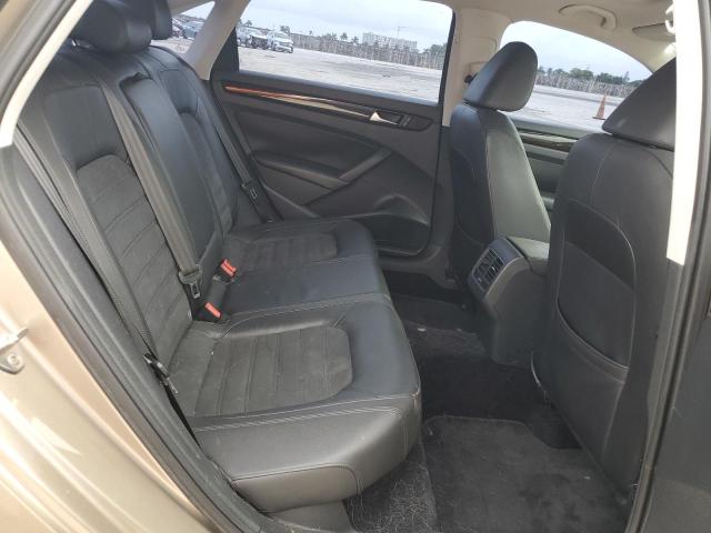 2015 VOLKSWAGEN PASSAT SEL - 1VWCV7A30FC048165