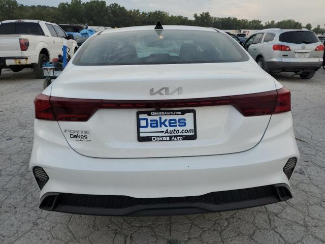 3KPF24AD1RE825904 2024 KIA FORTE