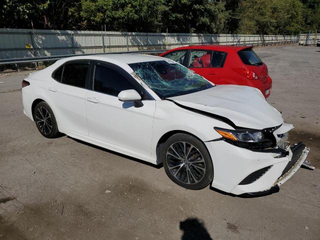 VIN 4T1B11HKXJU530886 2018 Toyota Camry, L no.4