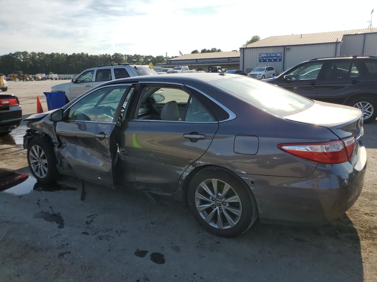 Lot #2902872719 2017 TOYOTA CAMRY LE