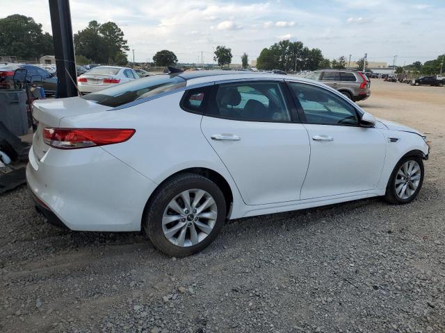 VIN 5XXGU4L30JG227933 2018 KIA Optima, EX no.3