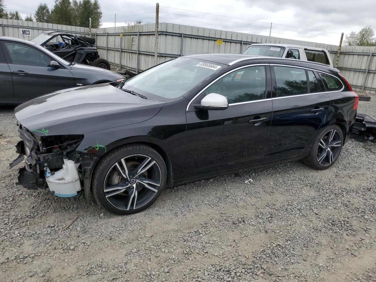 YV149MSS2H1372548 VOLVO V60 T6 R-D 2017