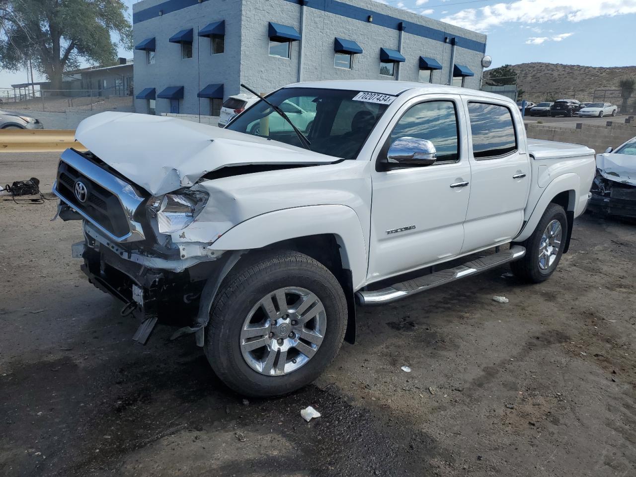 Toyota Tacoma 2015 Delux Grade